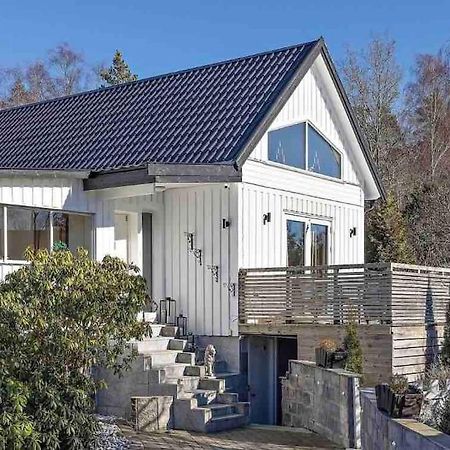 Mysigt Hus Med Natur & Jacuzzi I Olofstorp Gothenburg Luaran gambar