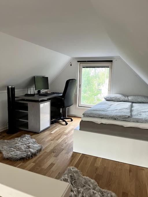 Mysigt Hus Med Natur & Jacuzzi I Olofstorp Gothenburg Luaran gambar