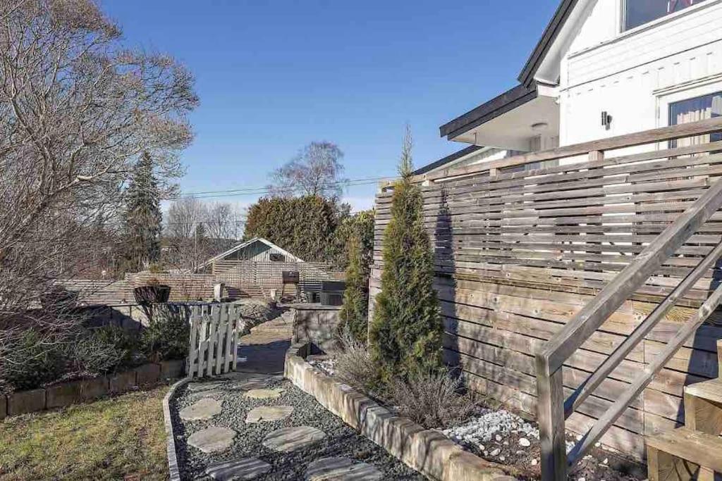 Mysigt Hus Med Natur & Jacuzzi I Olofstorp Gothenburg Luaran gambar